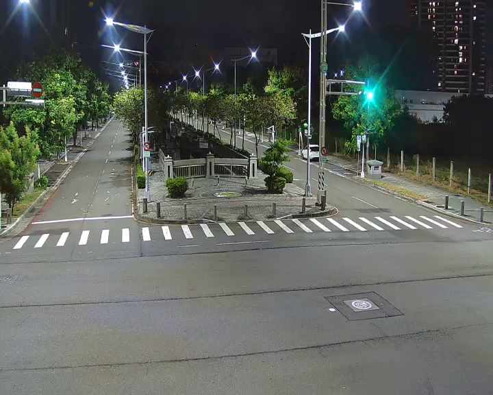 台中市道路 洲際路/豐樂一街(右側車流往四平路)Zhouji Rd./Fengle 1st St. (Right side Traffic flow to Siping Rd.)即時影像
