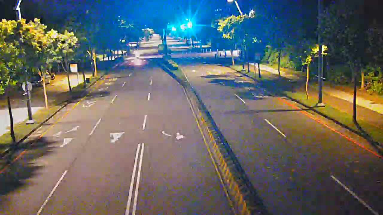 台中市道路 凱旋路/大鵬路(右側車流往凱旋七街) Kaixuan Rd./Dapeng Rd. (Right side Traffic flow to  Kaixuan 7th street)即時影像