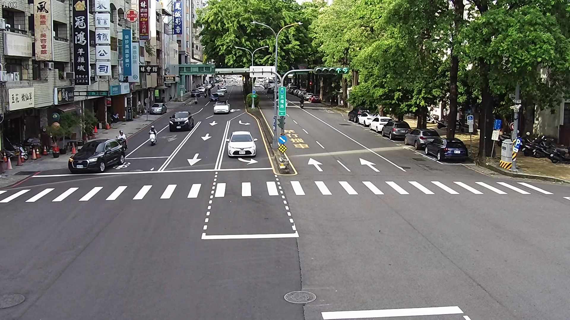 台中市道路 五權路/民生路(右側車流往臺灣大道)Wuquan Rd./Minsheng Rd. (Right side Traffic flow to Taiwan Blvd)即時影像