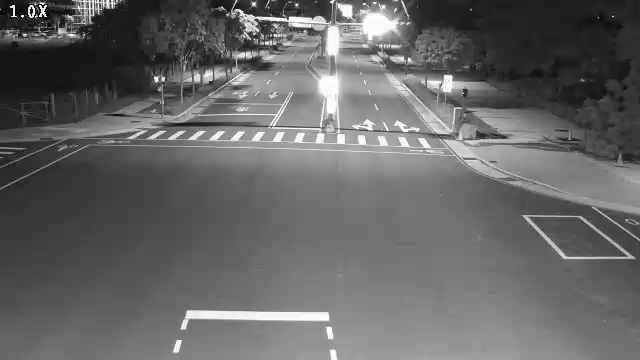 台中市道路 凱旋路/僑大路(右側車流往環中路)Kaixuan Rd./Qiao Da Rd.(Right side Traffic flow to Huanzhong Rd.)即時影像