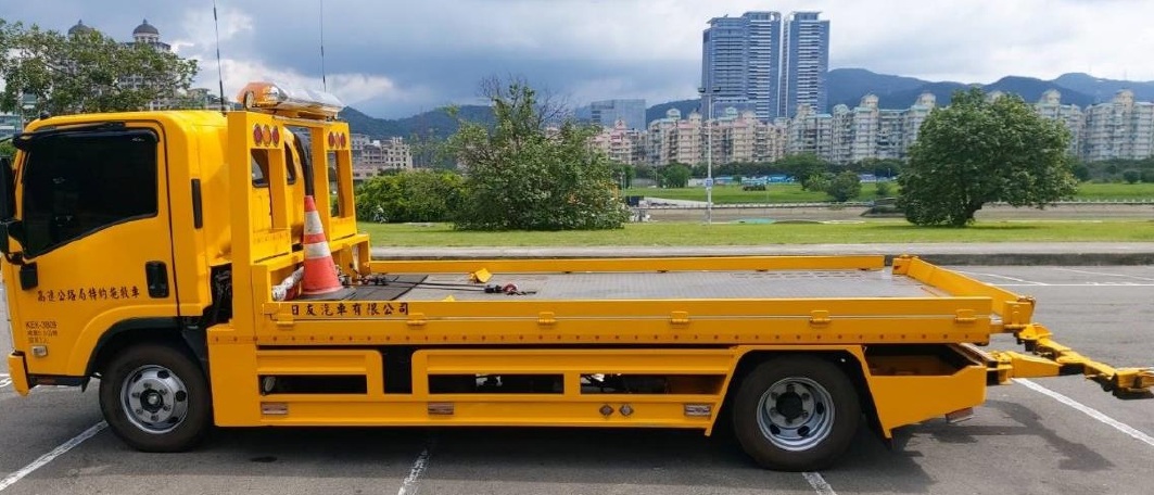 高速公路第一至第六區段特約拖救車-左面
