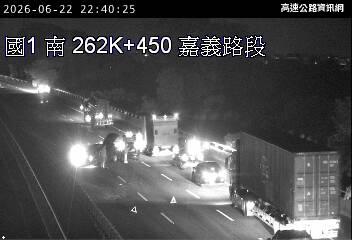 2026-06-22 22:37:00 國道1號北向262.4km=>262.4km 事故 附近歷史影像-1