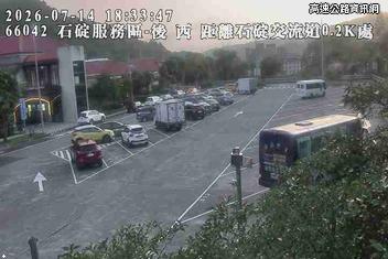 2026-07-14 18:28:00 國道5號北向4km=>4km 事故 附近歷史影像-1