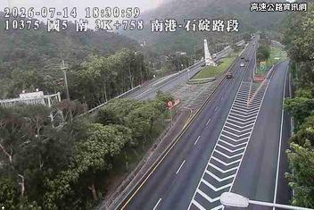 2026-07-14 18:28:00 國道5號北向4km=>4km 事故 附近歷史影像-4