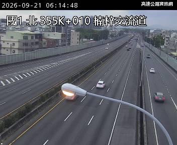 2026-09-21 06:09:00 國道1號北向353km=>353km 自行車誤闖 附近歷史影像-5