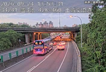 2026-09-24 17:53:00 國道3號南向42.8km=>42.8km 故障車 附近歷史影像-3