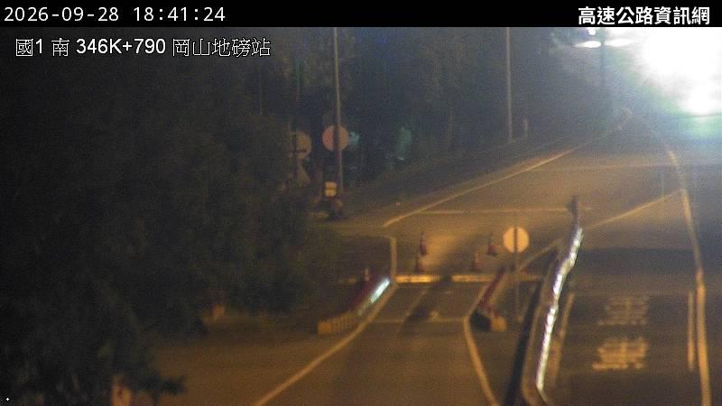 2026-09-28 18:37:00 國道1號南向348km=>348km 行人誤闖 附近歷史影像-5