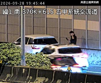 2026-09-28 19:32:00 國道1號北向370.4km=>370.4km 故障車 附近歷史影像-1