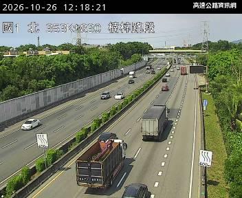 2026-10-26 12:13:00 國道1號北向352.2km=>352.2km 事故 附近歷史影像-4